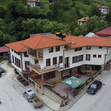 Къща За Гости Камината Trigrad Exterior photo